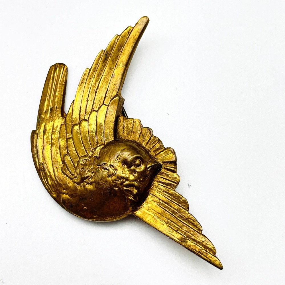Vintage Gold Tone Flying Bird Brooch Textured Wings Figural Costume Jewelry